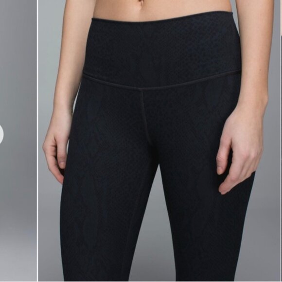 Lululemon High Times Pant *Full-On Luon Desert Snake Deep Coal Black - Picture 3 of 10